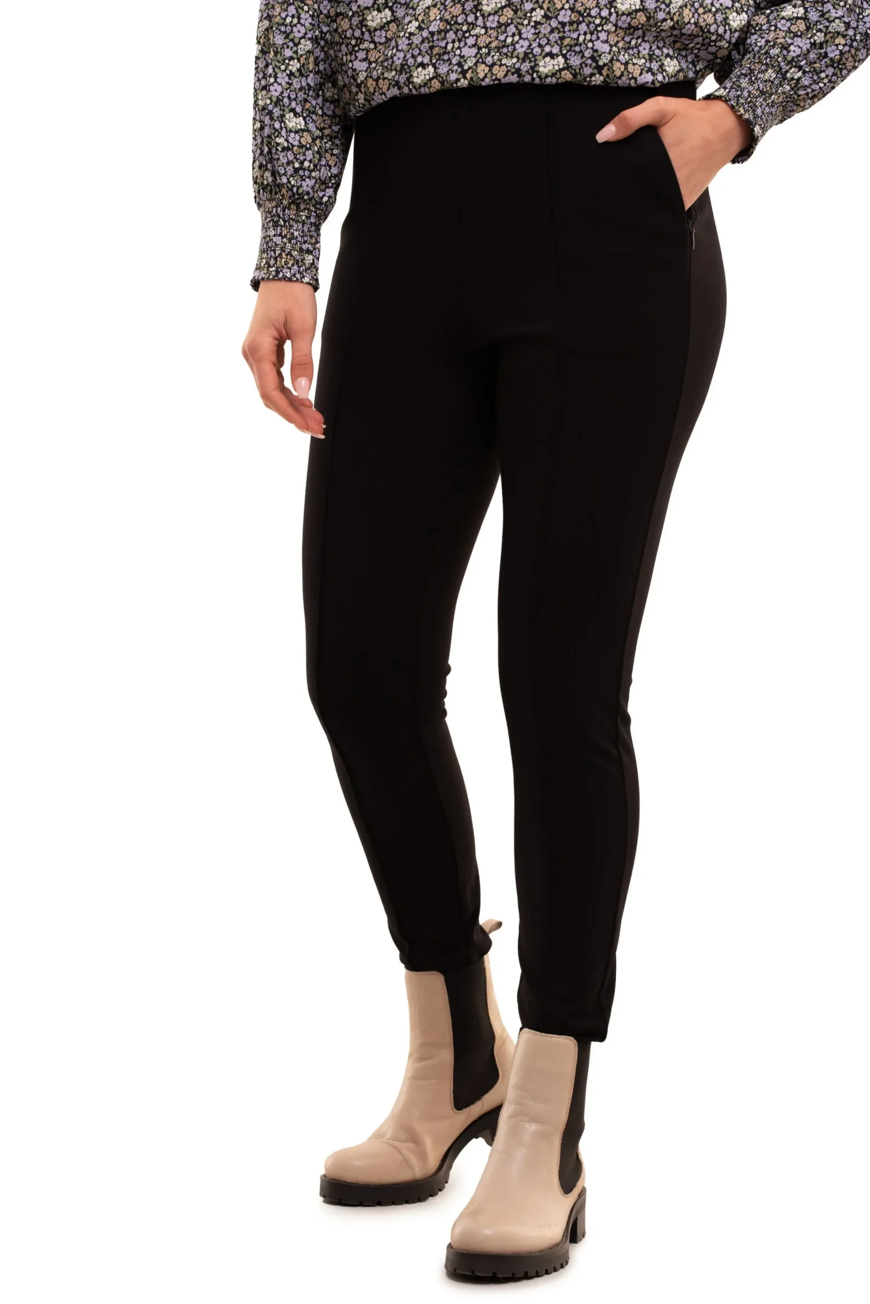 your_face_puris_0.webp Puris>YOUR FACE Shop